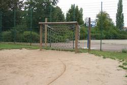 Spielplatz Edderitzer Straße - Tor