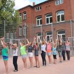 Juli: Freie Schule Anhalt feiert 5-jähriges Bestehen. Auch der neue Sportplatz wird dabei offiziell eingeweiht.