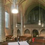 November: Beleuchtungsprojekt in der St. Jakobskirche wird abgeschlossen.