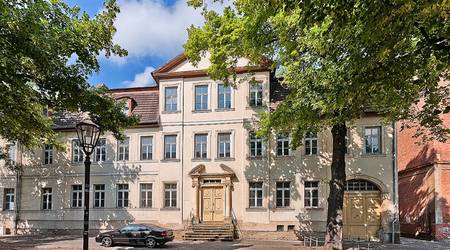 Das Neue Schloss in der Wallstraße.