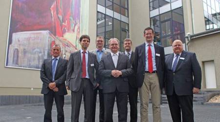 Kurt-Jürgen Zander, Bernd Schönwälder (Geschäftsführung Mercateo), Peter Ledermann (Vorstand Mercateo), MP Dr. Reiner Haseloff , Thomas Zoller ( Geschäftsführung Mercateo), Sebastian Wieser Wieser (Vorstand Mercateo), Ronald Mormann (MdL).