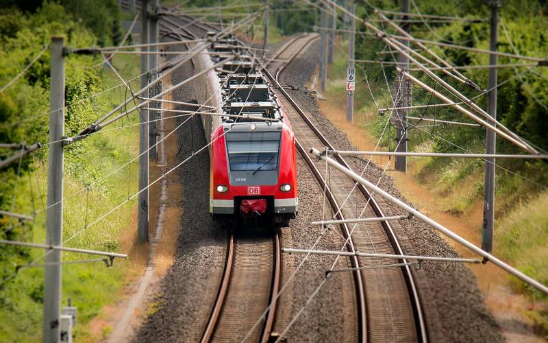 Im Juni ist mit Einschränkungen im Fernverkehr zu rechnen. Im Juni ist mit Einschränkungen im Fernverkehr zu rechnen.