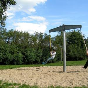 Spielplatz Baasdorf - Rundlauf