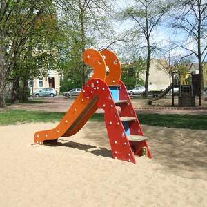 Spielplatz Karlsplatz - Kleinkindrutsche