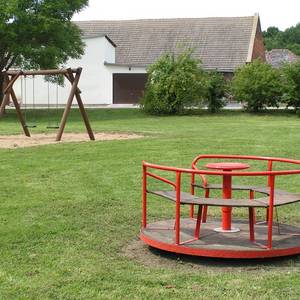 Spielplatz Löbnitz - Karussell