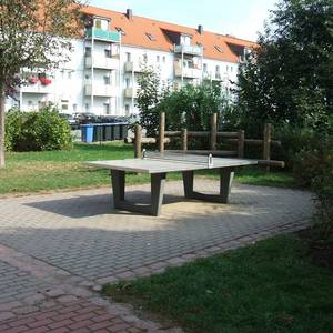 Spielplatz Lohmannstraße - Tischtennisplatte
