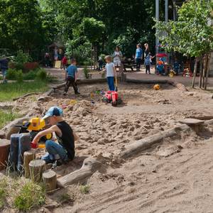 spielende Kinder in der Kindertagesstätte 