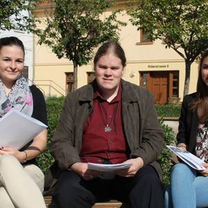 Freuen sich auf ihre Ausbildung: Rebecca Grebin, Marc-André Schnober und Gina Walter (v.l.)