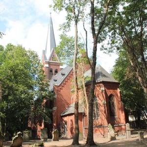 August: Gute Aussichten für die Baasdorfer Kirche - Zukunftsprojekt zur Instandsetzung des Gebäudes hat begonnen.