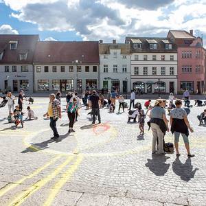 Malaktion auf dem Marktplatz