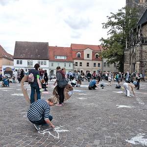 Malaktion auf dem Marktplatz