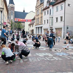 Malaktion auf dem Marktplatz