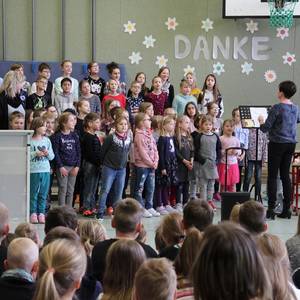 Grundschule „Wolfgang Ratke“ verabschiedete Leiterin Marlit Geßner