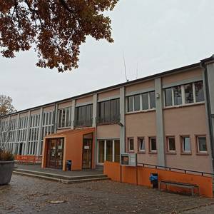 Die Stadtratssitzung findet in der Mensa der Hochschule Anhalt statt.