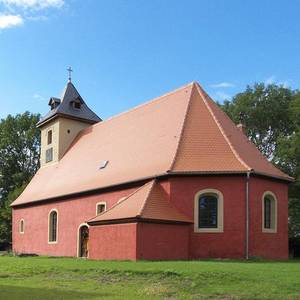 Kirche auf dem Gut Zehringen.