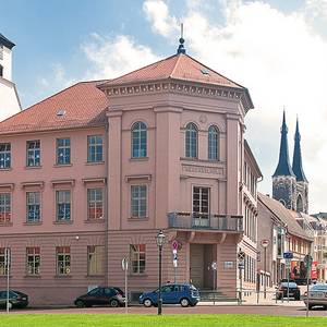 Herzögliche Töchterschule, Friedensschule, evangelische Grundschule